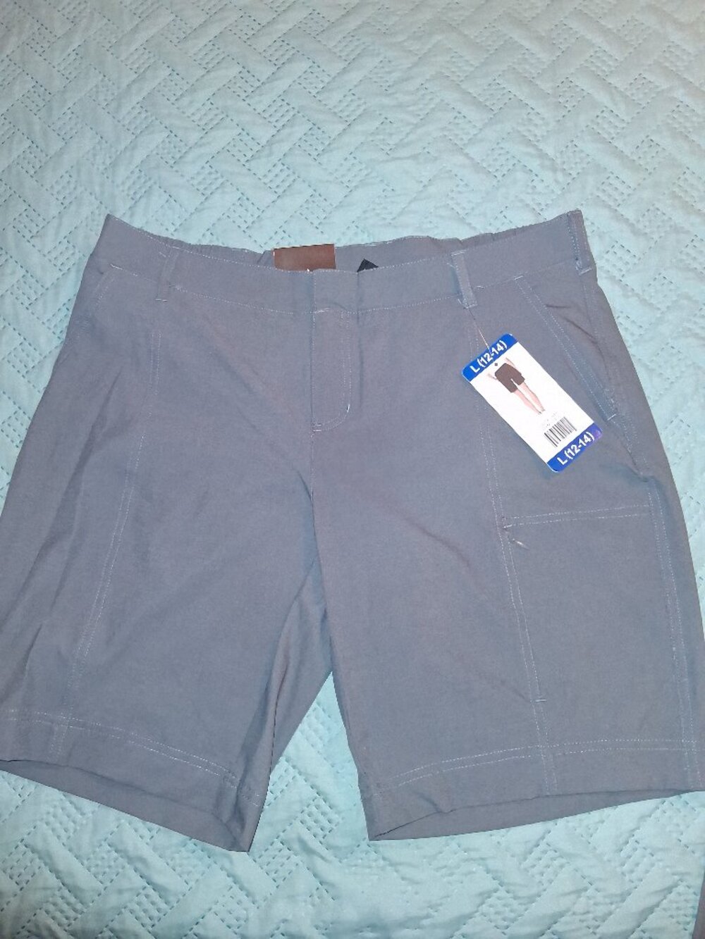 NWT 32 Degrees Women's Gray Cargo Shorts-Size L